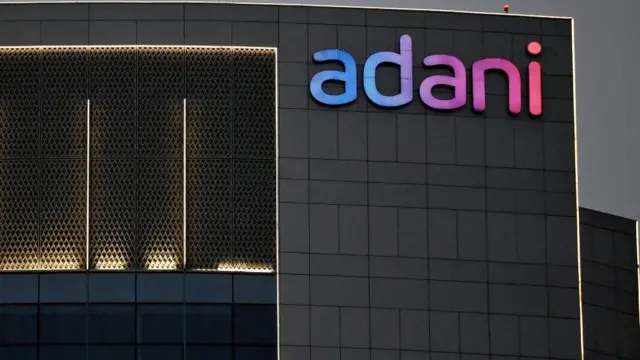 அதானி குழுமத்திற்கு நெருக்கடி