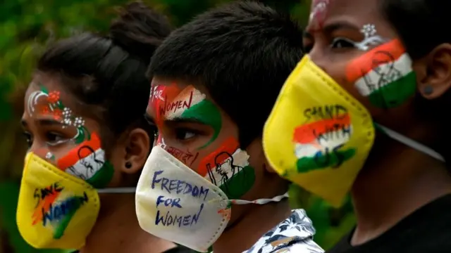 हाथरस बलात्कारः या सहा प्रश्नांची उत्तरं मिळाली तर या प्रकरणाची तड लागू शकते