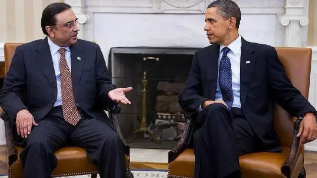 पाकिस्तानचे तत्कालीन अध्यक्ष असिफ अली झरदारी आणि अमेरिकेचे अध्यक्ष बराक ओबामा 