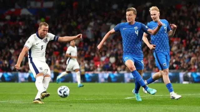 هری کین در ۱۰۳ بازی ملی ۶۹ گل برای انگلیس زده است