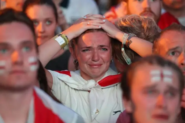 warga London menangis