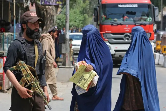Perempuan Afghanistan, Taliban