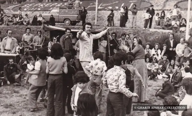 قریب افشار در پارک منظریه