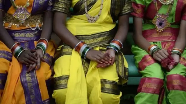 दक्षिण की युवतियाँ