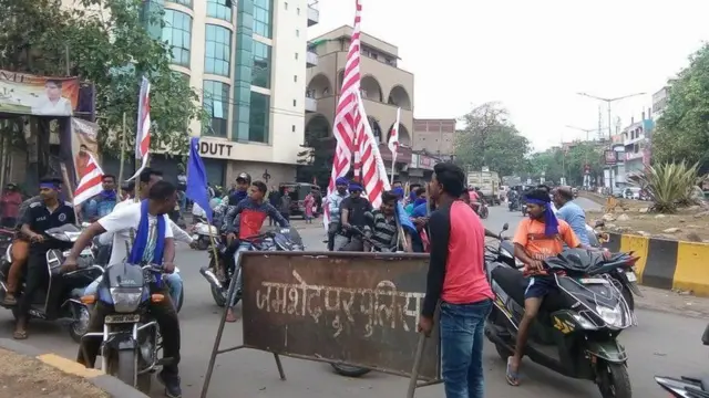 మధ్యప్రదేశ్‌లో బంద్ చేస్తున్న దళిత సంఘాల కార్యకర్తలు