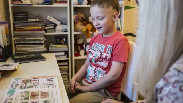 Макар занимается с мамой