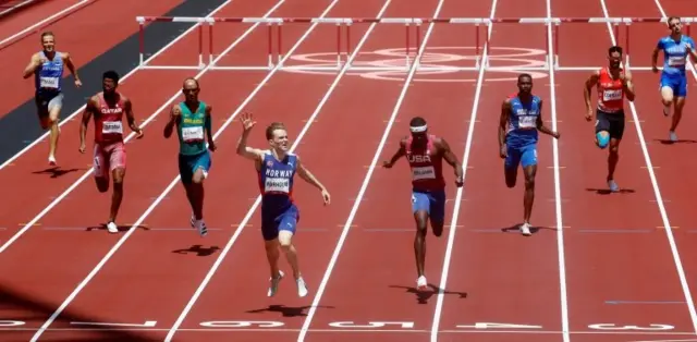 La final de los 400m con vallas en Tokyo 2020