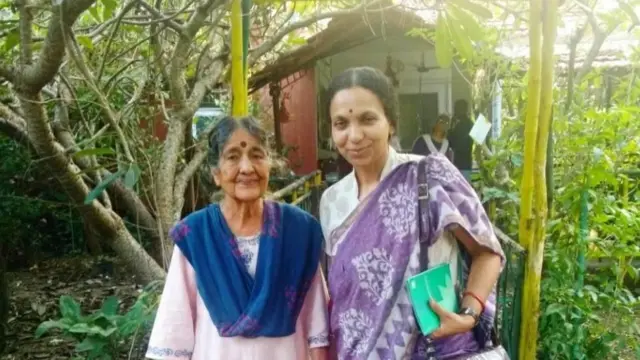 ગુજરાતના આરોગ્ય વિભાગના અગ્રસચિવ જયંતી રવિએ ફેસબુક પર કુંદનિકાબહેનને શ્રદ્ધાંજલિ આપી