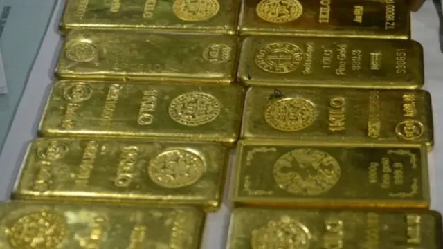 প্রায়শই বিমানবন্দরে আটক হয় সোনার বার