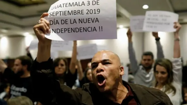 Protestas en la presentación del informe de la Cicig