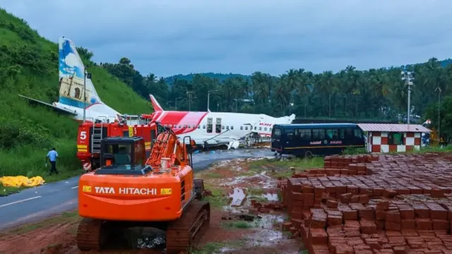 కూలిన విమానం