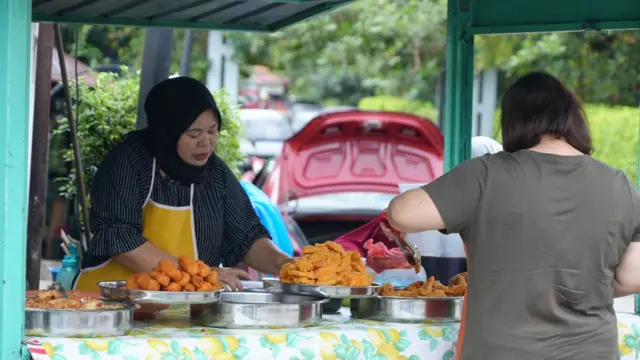 Penjual di kawasan Chow Kit