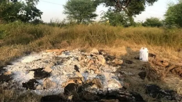 మృతురాలి దహనం జరిగినప్పటి ఫైల్ చిత్రం