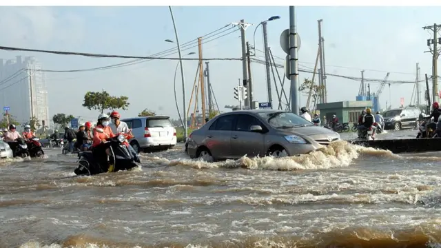 Sài Gòn cứ mưa là ngập