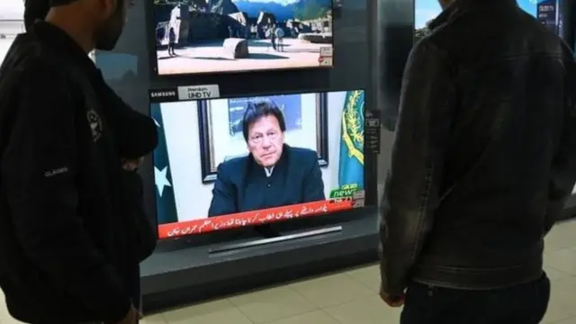 আক্রান্ত হলে ভারতের বিরুদ্ধে পাল্টা আক্রমণ হবে: বলছেন পাকিস্তানের প্রধানমন্ত্রী ইমরান খান