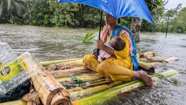 বন্যার ঝুঁকিতে দেশের অর্ধেকেরও বেশি জনগোষ্ঠী