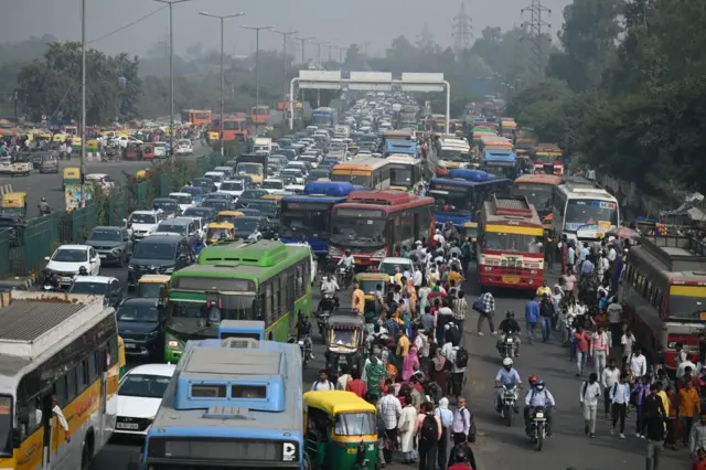 ਪ੍ਰਦੂੂਸ਼ਣ ਤੇ ਟਰੈਫਿਕ