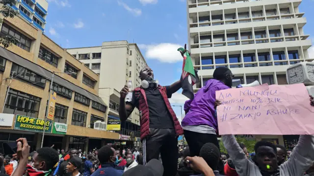 Protesters enta street for Kenya to do I no go gree ag