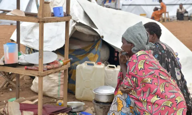 Imwe mu ngorane bafise ni ubukene bw'imfungurwa nk'uko babivuga