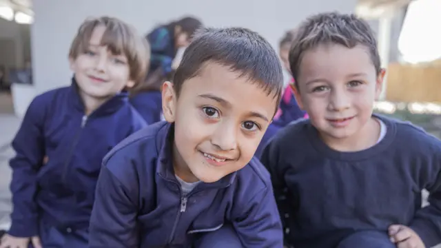 Três alunos do Maríatiny rouletteGuadalupe 