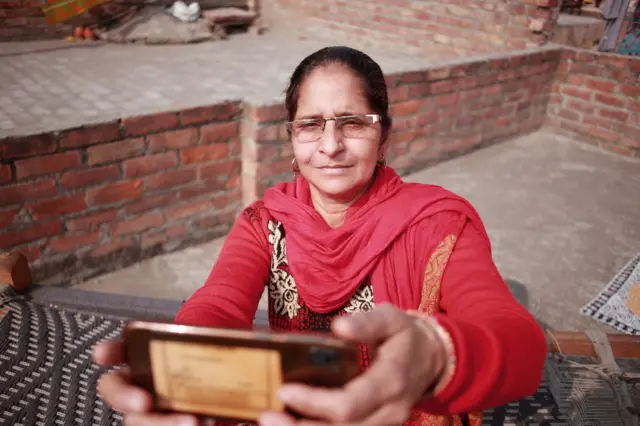 अविवाहित को पेंशन 