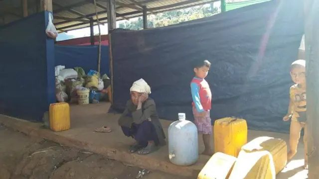 ဖရူဆိုအနောက်ဘက်ခြမ်းက စစ်ရှောင်တွေ