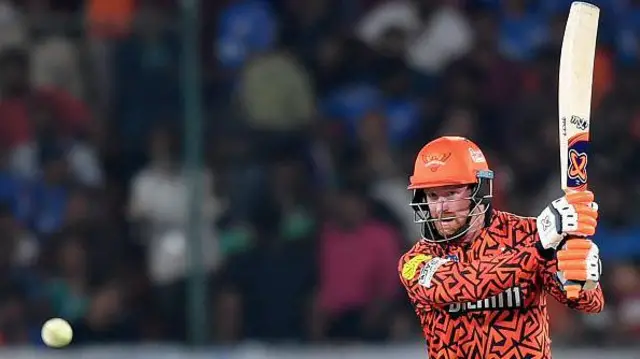 ලෝකයේ මිල අධික ම ක්රිකට් තරගාවලිය ලෙස සැලකෙන ඉන්දීය ප්රිමියර් ලීග් (IPL) පන්දු යවන්නන්ගේ අනාගතය අවිනිශ්චිතභාවයට පත් කරන තරගාවලියක් බවට මේ වසරේ පත්ව තිබේ.