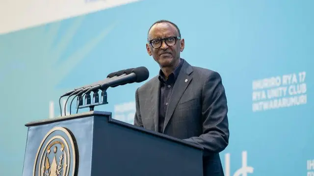 Perezida w'u Rwanda Paul Kagame arimo kuvuga ijambo, mu ihuriro ngarukamwaka rya 17 rya Unity Club, i Kigali, ku itariki ya 16 Ugushyingo (11) mu mwaka wa 2024.