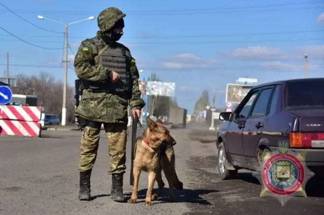 Військовий з собакою