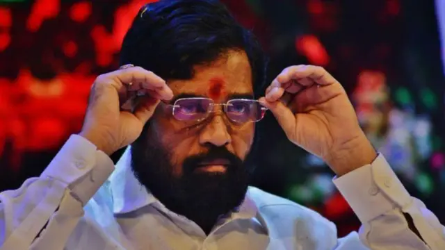  शिंदेंचं बंड: सूरत ते गुवाहाटी ते मुंबई व्हाया गोवा