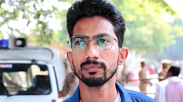 श्याम रंगीला की तस्वीर