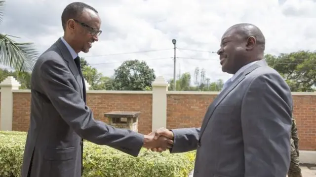 Imbere y'imvururu za politike mu 2015, abo bategetsi bompi bari bashize hamwe