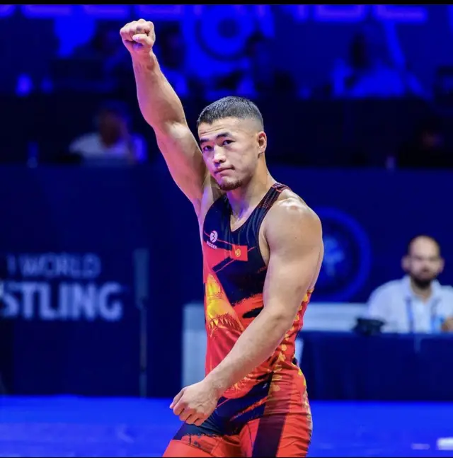 Акжол Махмудов