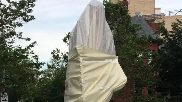 महात्मा गांधी की प्रतिमा