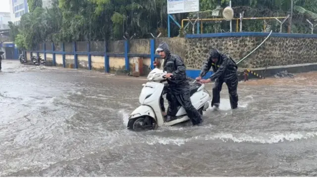 વલસાડની એક વરસાદ પછીની તસવીર