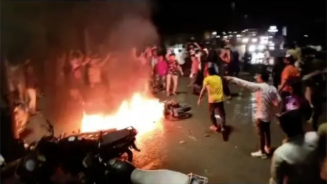 जूनागढ़ में पत्थरबाजी