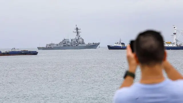 Un buque militar estadounidense visto desde Panamá a comienzos de septiembre de 2025.