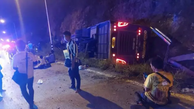 ယာဥ်မှောက်မှုမှာ ထိခိုက်သေဆုံးတဲ့မြန်မာလုပ်သားတွေကို ကူညီနေတယ်လို့ မဲ‌ဆောက် အလုပ်သမားအရာရှိရုံးပြော 