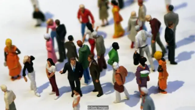 "Một sự pha trộn các công việc vi mô có thể làm cho bạn cảm thấy có tính kinh doanh mạo hiểm hơn, ngay cả khi bạn làm việc cho một công ty lớn" Jacob Morgan nói