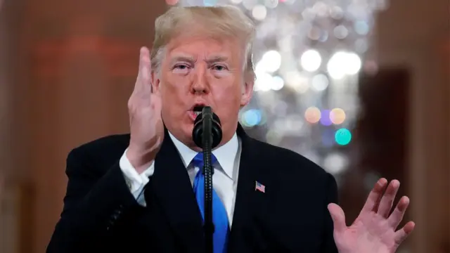 Ông Trump đã có một cuộc họp báo gây tranh cãi sau cuộc bầu cử giữa kỳ