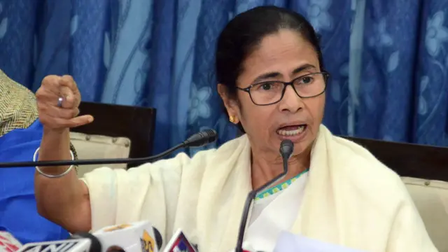 सीएए का पश्चिम बंगाल की मुख्यमंत्री ममता बनर्जी के कड़ा विरोध किया है.