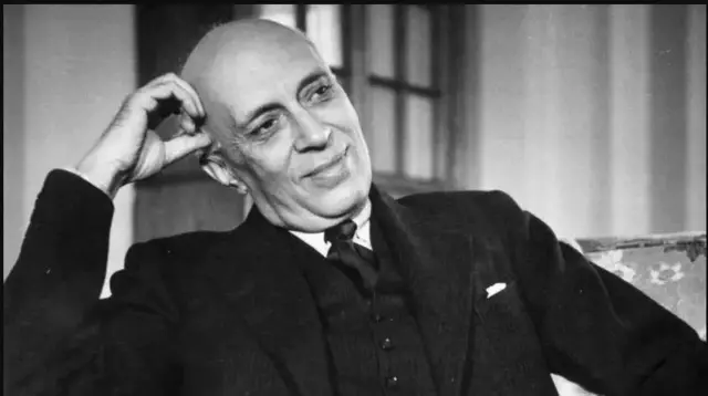 पं. जवाहरलाल नेहरू