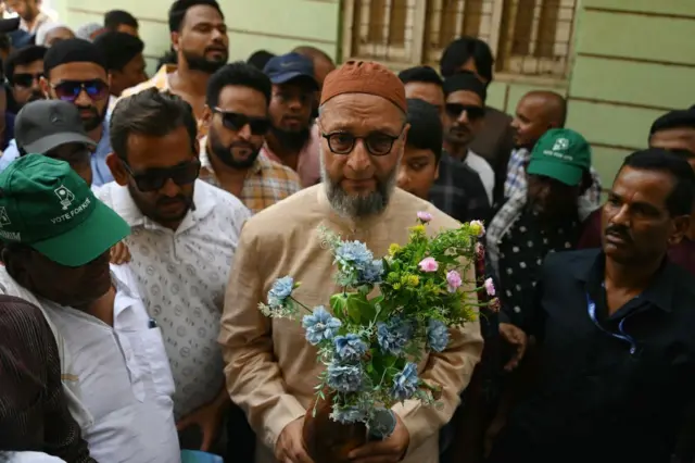 কখনও ভোটে না-হারা ওয়াইসি জীবনে সপ্তমবার প্রার্থী হয়েছেন