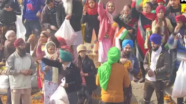 ਫੁੱਲਾਂ ਦੀ ਬਰਖਾ