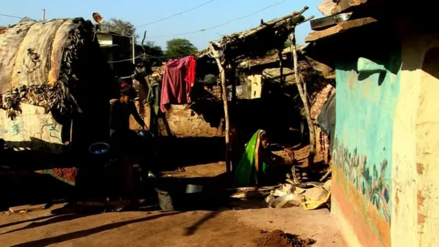 గిరిజనులు