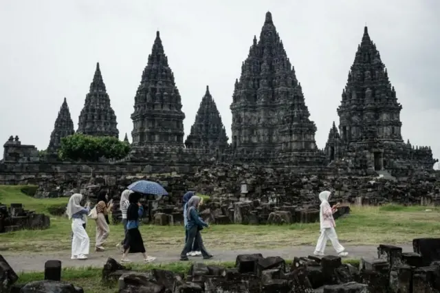 இந்தோனீசியாவில் 9 ஆம் நூற்றாண்டில் கட்டப்பட்ட பிரம்பன்னன் கோவில்
