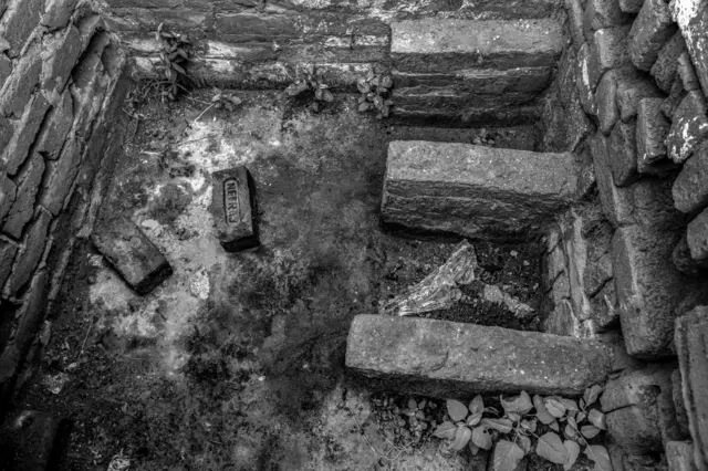 हाताने मैला उचलण्याची प्रथा