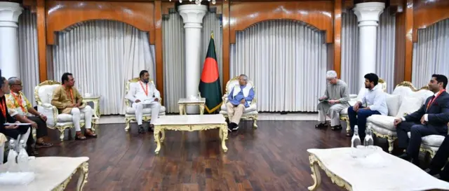 সংলাপে রাজনৈতিক দলগুলোর পক্ষ থেকে নানা প্রস্তাবনা তুলে ধরা হয়