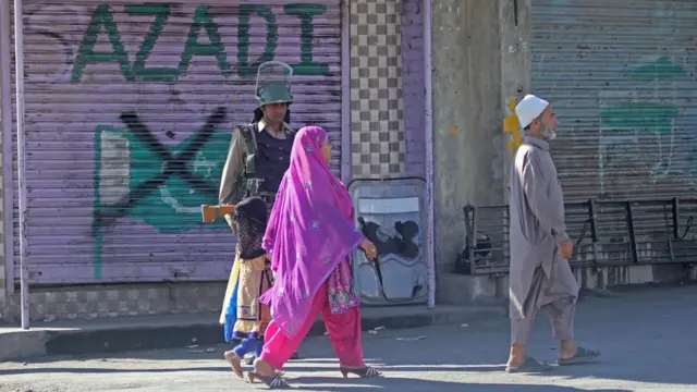 कश्मीरी महिलाएं