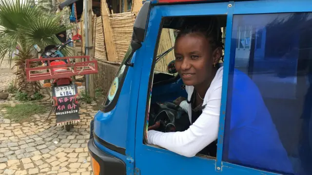 ይርጋለም ኣብታ እትመርሓ ባጃጅ